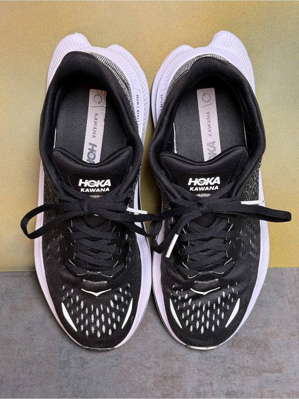 Hoka One One Kawana Women's Black/White Running Shoes Size 8.5B